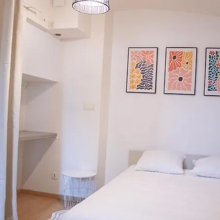 Charme Rare Sous Les Voutes Apartment *