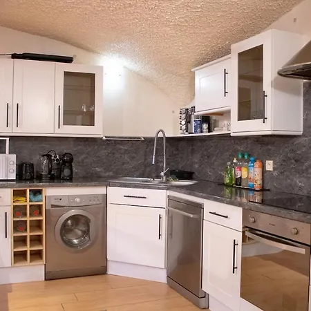 Charme Rare Sous Les Voutes 鲁瓦亚